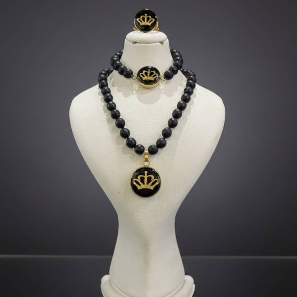 ست طلاکوب تاج