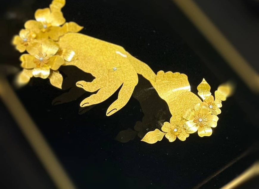 تابلو طلاکوب سفارشی برای دکوراسیون